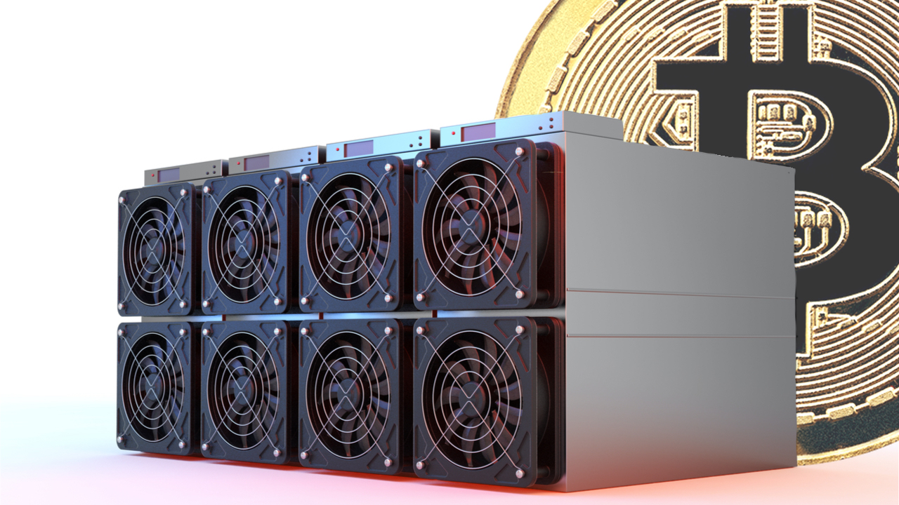 Bitcoin Hashrate Rises Despite Price Drop, Mystery Hashpower Returns